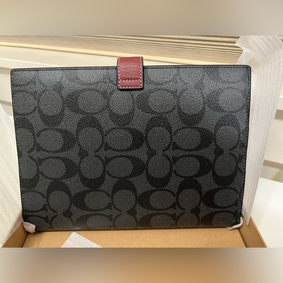 NIB Coach Boxed Notebook & pencil case in colorblock signature - Picture 10 of 13